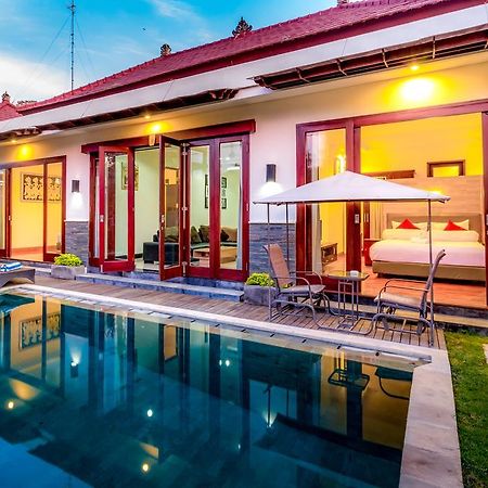 Villa Gayatri Seminyak  Ngoại thất bức ảnh