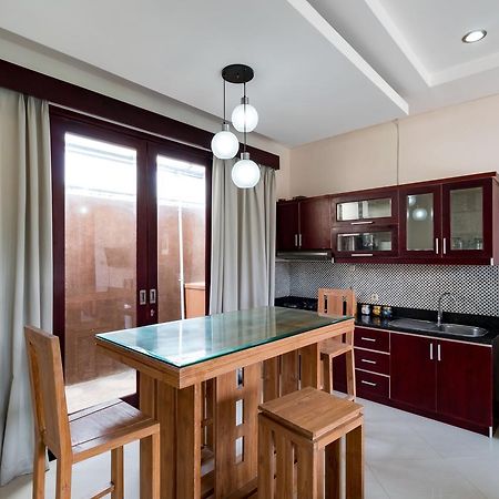 Villa Gayatri Seminyak  Ngoại thất bức ảnh