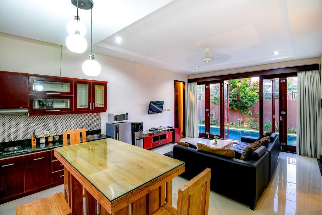 Villa Gayatri Seminyak  Ngoại thất bức ảnh