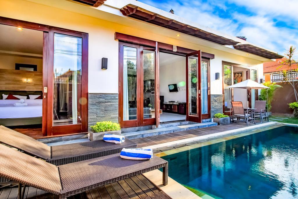 Villa Gayatri Seminyak  Ngoại thất bức ảnh