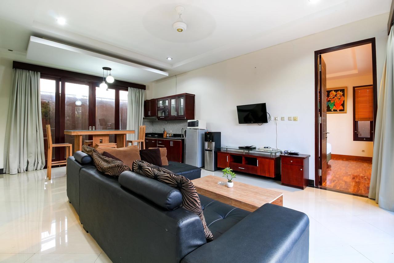 Villa Gayatri Seminyak  Ngoại thất bức ảnh