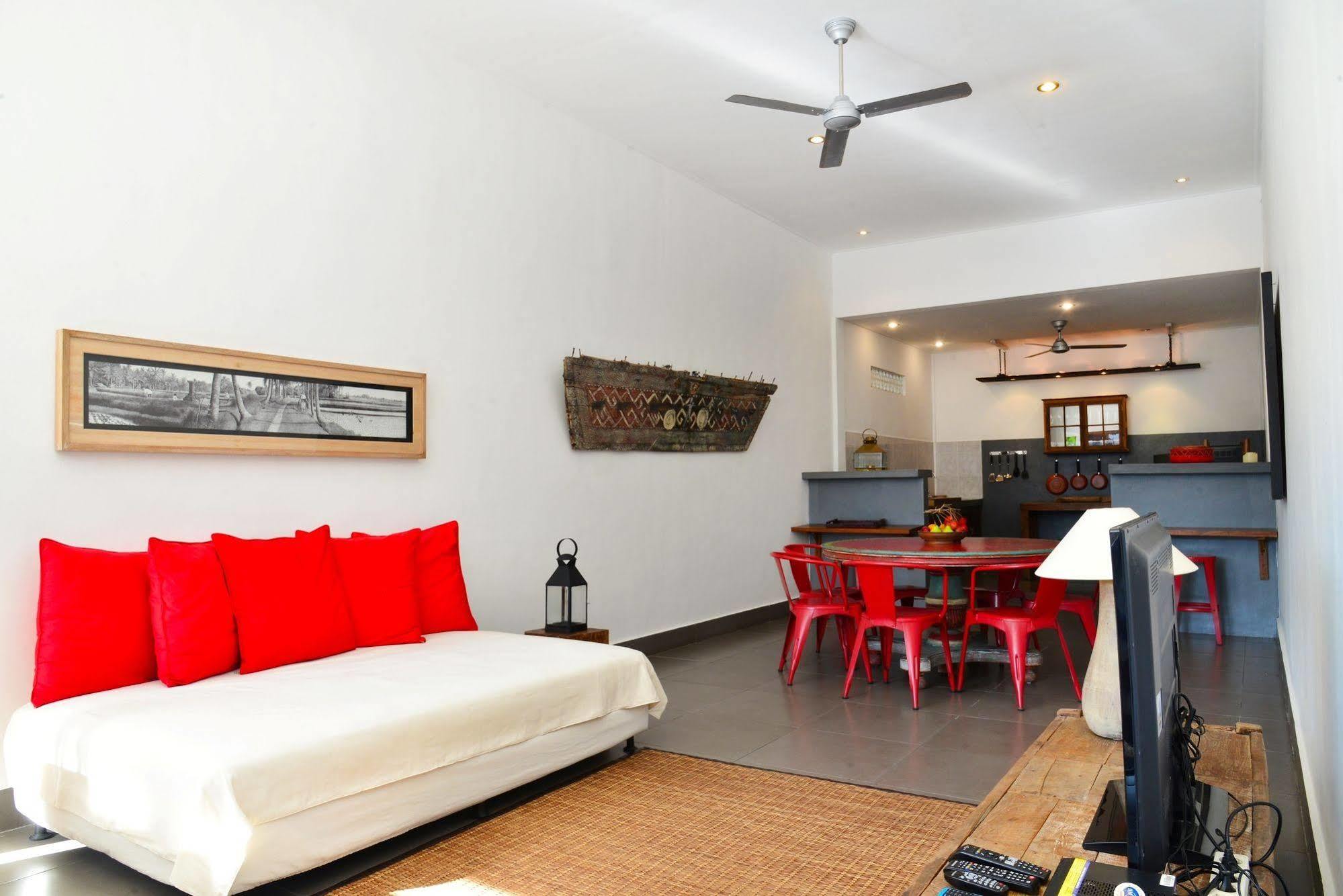 Villa Gayatri Seminyak  Ngoại thất bức ảnh