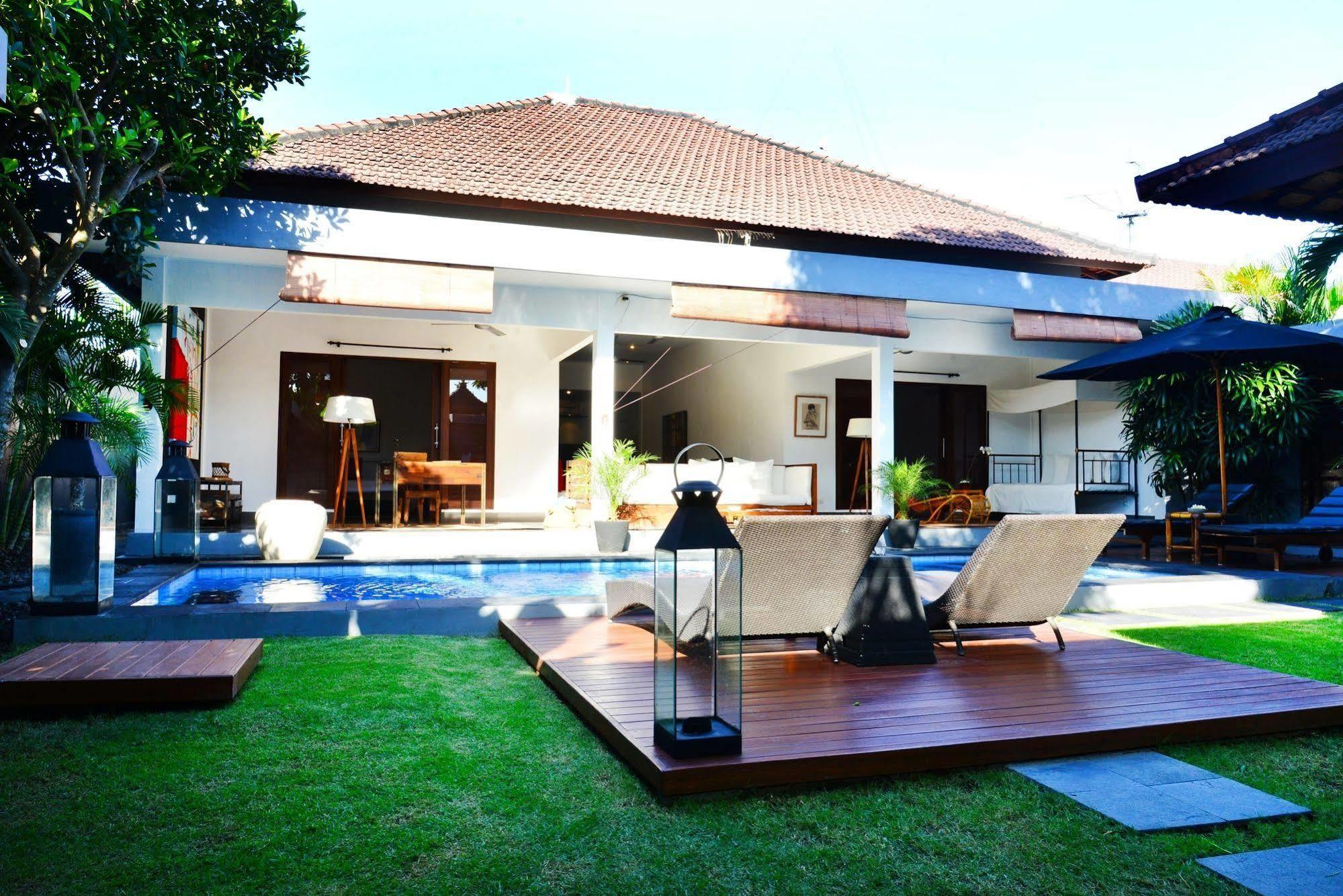 Villa Gayatri Seminyak  Ngoại thất bức ảnh