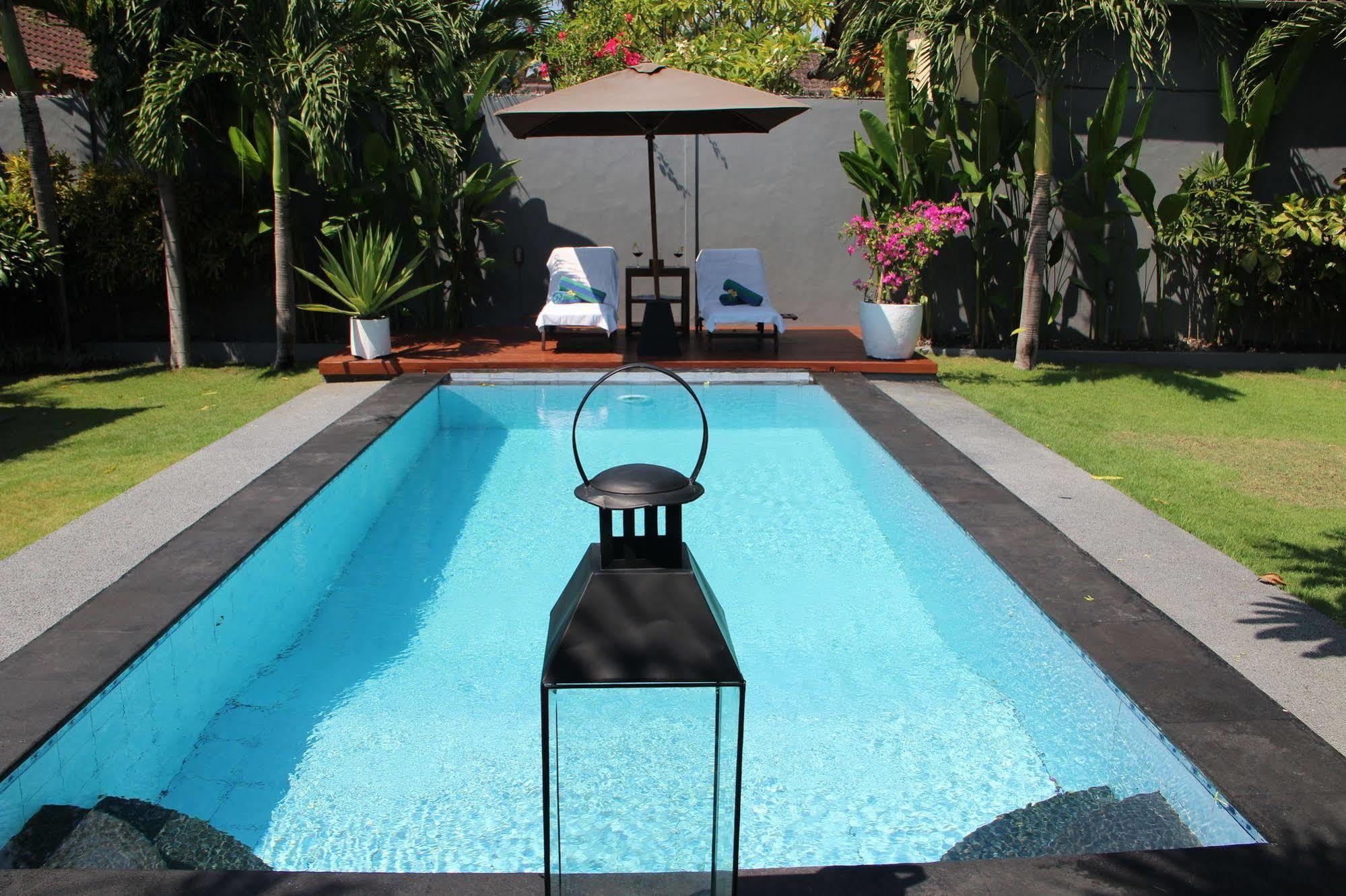 Villa Gayatri Seminyak  Ngoại thất bức ảnh